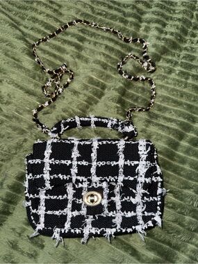 Forever 21 Black and White Tweed Chain Crossbody Bag